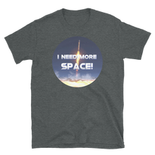 Laden Sie das Bild in den Galerie-Viewer, Shirt "I need more Space"