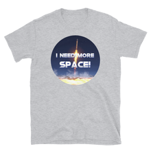 Laden Sie das Bild in den Galerie-Viewer, Shirt "I need more Space"